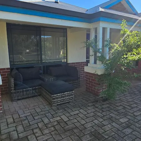 Beach Side Apartment Quindalup Exterior photo